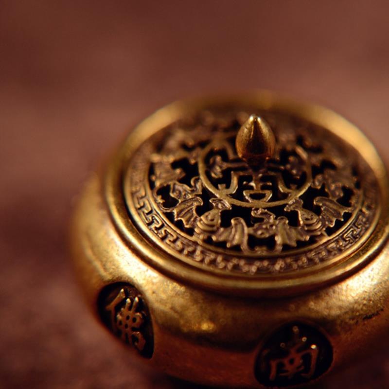 Retro Copper Incense Burner Incense Holder With Cover Twelve Chinese Zodiac Sign Censer Carving Desktop Ornament