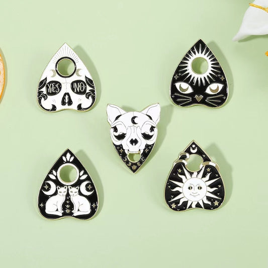 Punk Heart Enamel Pins Witch Ouija Sun Moon Brooches Metal Gothic Black Cat Animal Lapel Badge Jewelry Gift For Friend Wholesale